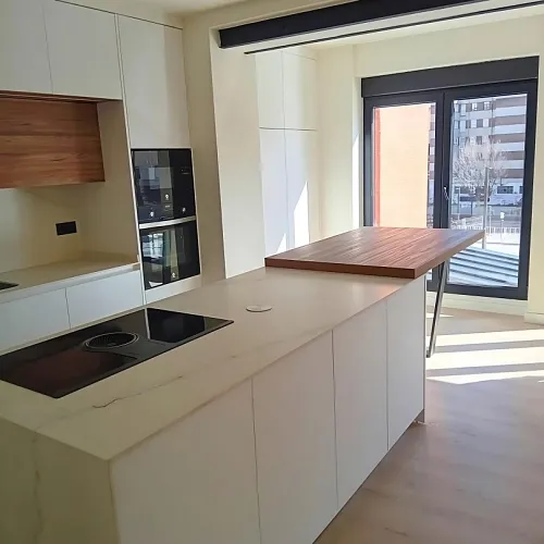 White kitchen, gloss or matt?